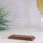 Moderne edle Trophäe Award, eigener Text oder Logo, Orden Medaille aus Nussbaum und Acryl - Personalisierter Pokal - Auszeichnung – Bild 2