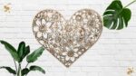 Wanddeko, Wandschild Herz aus Holz mit Ornament Blumen Muster