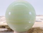 Große grüne gebänderte Calcit Edelsteinkugel, 61 mm – Bild 3