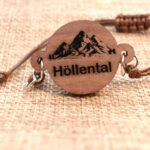 Personalisiertes Armband Zugspitze aus Holz, Höllental – Bild 2