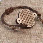 Lebensblume Armband aus Holz – Bild 2