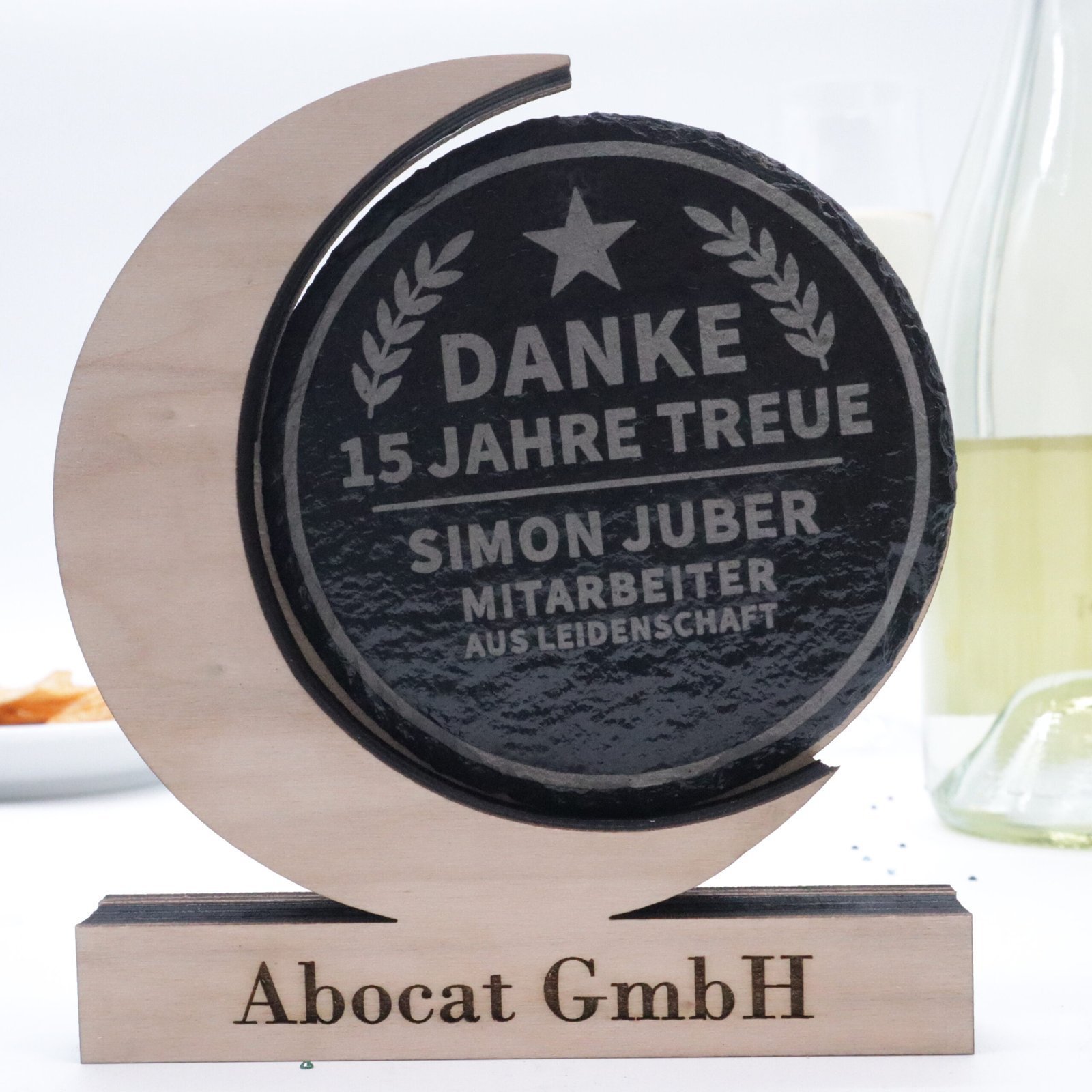 Moderne Trophäe mit Schiefertafel – personalisierbar