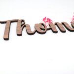 Namen als Schriftzug in Amerikanischen Nussbaum, personalisiertes Namenschild – Bild 4