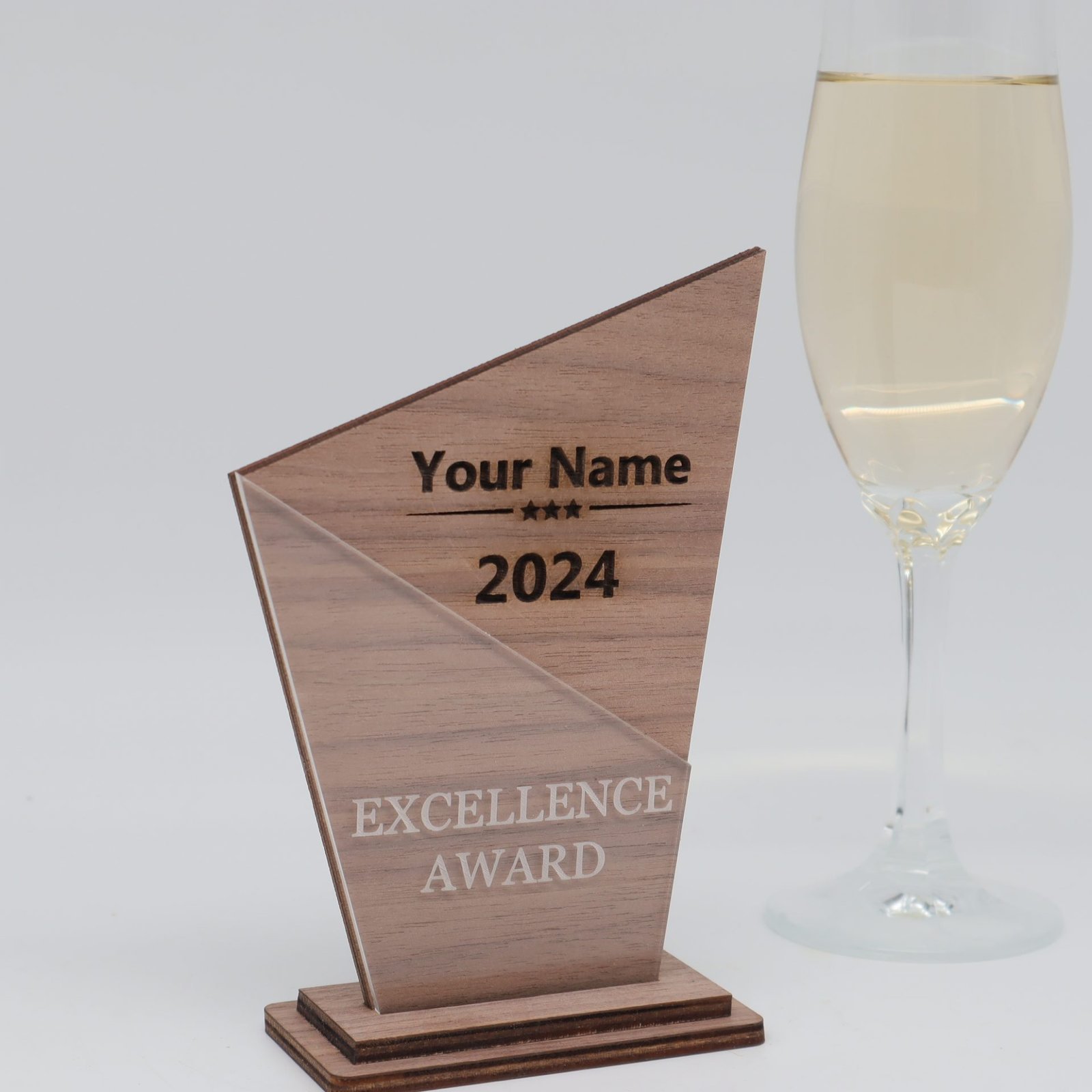 Moderne edle Trophäe, eigener Text oder Logo