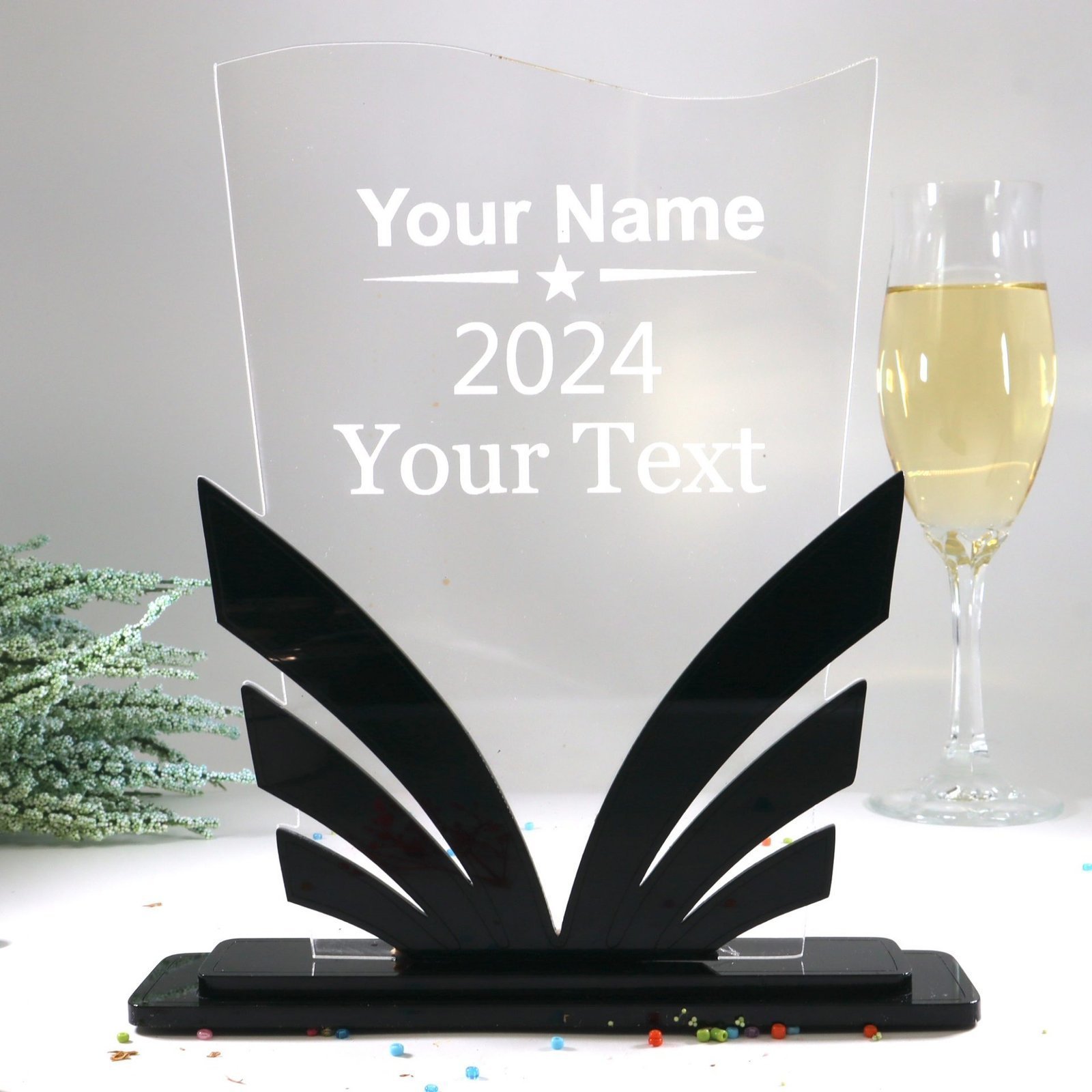 Moderne edle Sport Trophäe, eigener Text Logo, farbiges und klarem Acryl - Personalisierte Gravur - Pokal