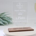 Moderne edle Trophäe, eigener Text oder Logo