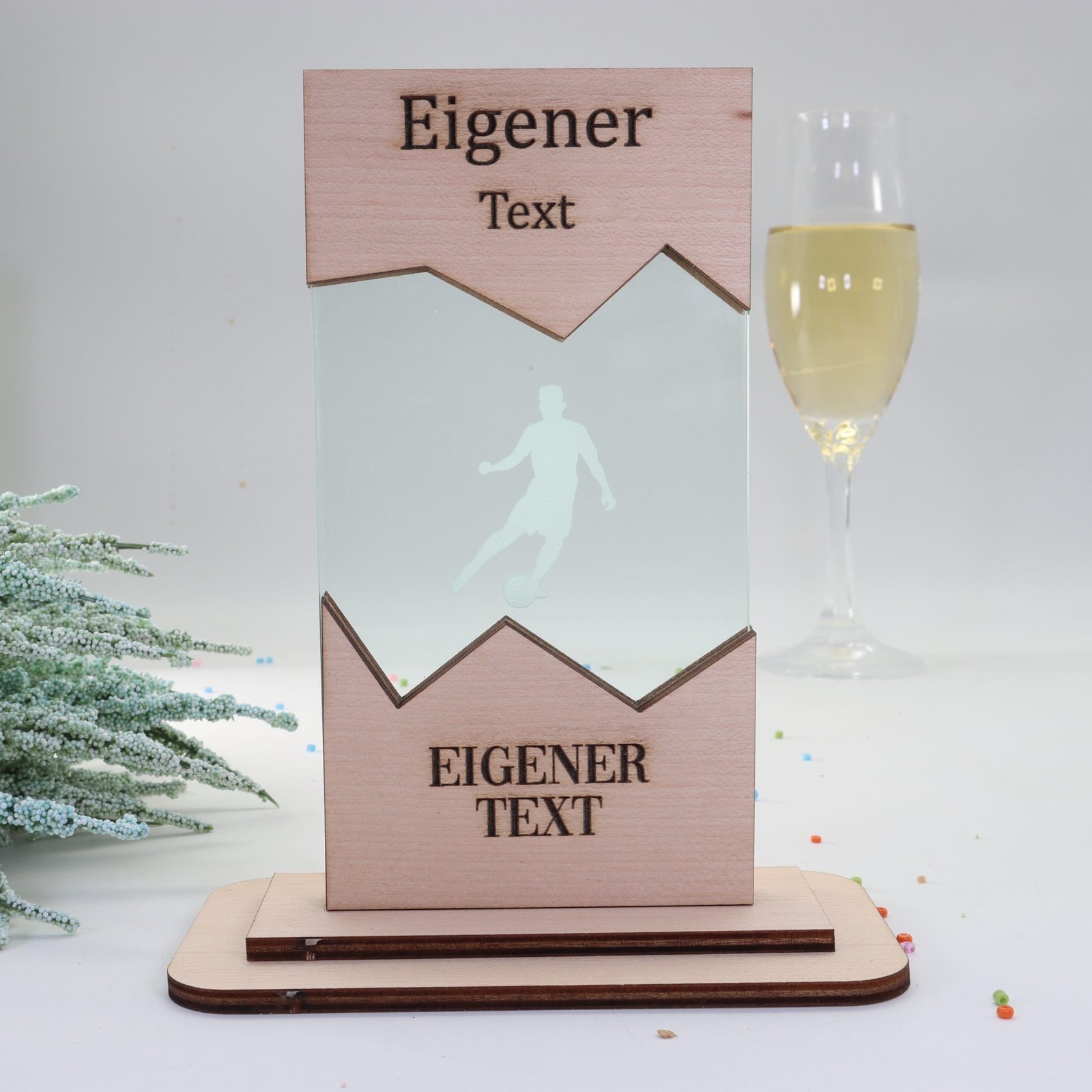 Moderne edle Sport Trophäe, eigener Text Logo, Nussbaum und Acryl - Personalisierte Gravur - Pokal - Auszeichnung - Elegante Ehrungen