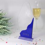 Moderne edle Sport Trophäe, eigener Text Logo, farbiges und klarem Acryl - Personalisierte Gravur - Pokal – Bild 5