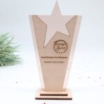 Moderner edler Holz-Award und Trophäe, eigener Text oder Logo – Bild 5