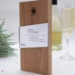 Personalisierter Pokal und Trophäe, massives Eichenholz und Acryl Plakette – Bild 2