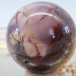 GROSSE MOOKAIT Edelsteinkugel 58 mm, Lila Gelb, schöne Maserung, hohe Qualität, Glänzend – Bild 10